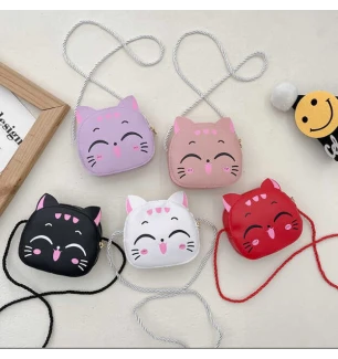 Сумочка C 67990 (500шт) “Котик” одне відділення на змійці у пакеті мікс видів